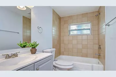 3017 49th Street S #5, Gulfport, FL 33707 - Photo 8