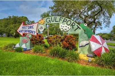3017 49th Street S #5, Gulfport, FL 33707 - Photo 10