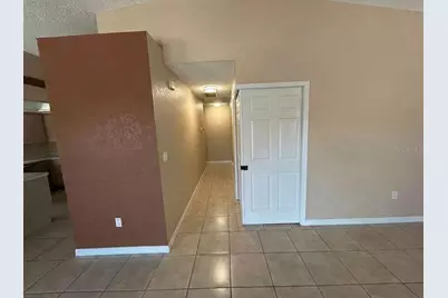1783 Maryland Avenue NE, Saint Petersburg, FL 33703 - Photo 4