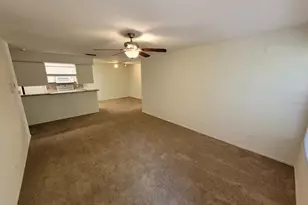 36106 Lake Chase Blvd, Zephyrhills, FL 33541 - Photo 4