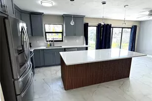 10708 Donbrese Ave, Tampa, FL 33615 - Photo 12
