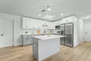 1354 Rosery Rd NE, Largo, FL 33770 - Photo 34