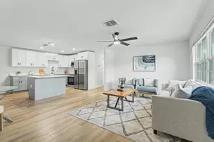 1354 Rosery Rd NE, Largo, FL 33770 - Photo 4