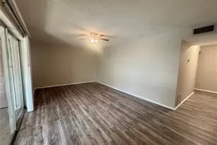 5503 Pokeweed Ct, Tampa, FL 33617 - Photo 8