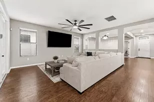 2515 Cross More St, Valrico, FL 33594 - Photo 8