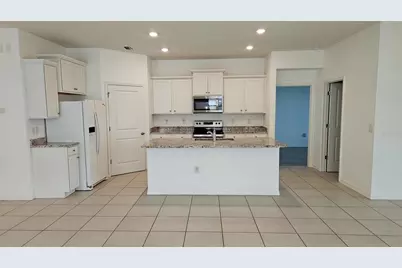 8103 Wheat Stone Drive, Zephyrhills, FL 33540 - Photo 14