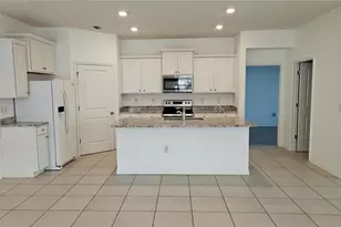 8103 Wheat Stone Dr, Zephyrhills, FL 33540 - Photo 14