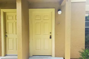 5903 Willow Ridge Dr, Zephyrhills, FL 33541 - Photo 2