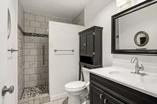 2440 World Pkwy Blvd, Clearwater, FL 33763 - Photo 20