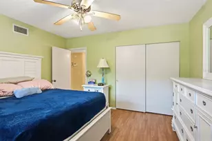 2440 World Pkwy Blvd, Clearwater, FL 33763 - Photo 22