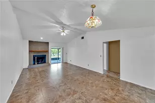 5116 Lesher Ct, Tampa, FL 33624 - Photo 4