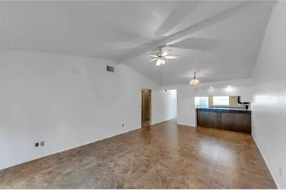 5116 Lesher Court, Tampa, FL 33624 - Photo 6