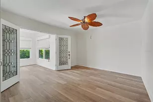 8359 Candlewood Rd, Seminole, FL 33777 - Photo 14