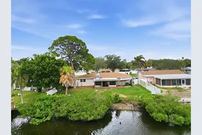 4400 Huntington Street NE, Saint Petersburg, FL 33703 - Photo 8