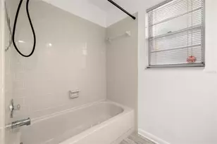 3257 Laurel Dale Dr, Tampa, FL 33618 - Photo 24