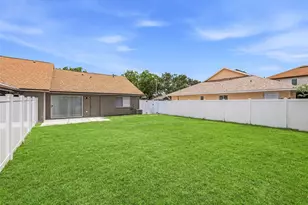 3257 Laurel Dale Dr, Tampa, FL 33618 - Photo 36