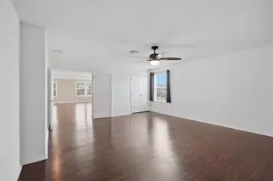 9307 Parisian Ct, Seffner, FL 33584 - Photo 14