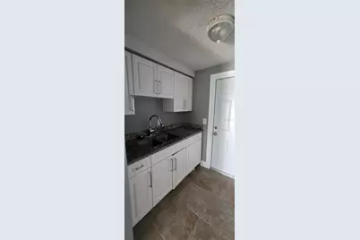 1308 E Yukon Street #B, Tampa, FL 33604 - Photo 6