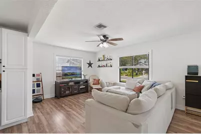 4924 45th Avenue N, Saint Petersburg, FL 33709 - Photo 10