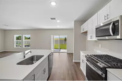 36564 Sagemoor Drive, Zephyrhills, FL 33541 - Photo 14
