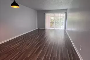 6338 Newtown Cir, Tampa, FL 33615 - Photo 2