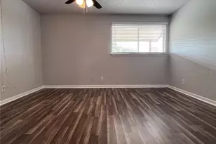 6338 Newtown Cir, Tampa, FL 33615 - Photo 8