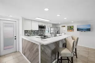 114 Lake Judy Lee Dr, Largo, FL 33771 - Photo 14