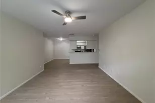 36101 Deer Creek Dr, Zephyrhills, FL 33541 - Photo 2