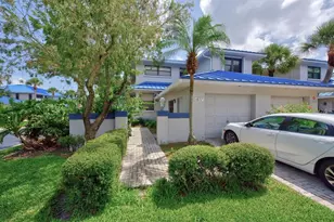 1672 Watermark Cir NE, Saint Petersburg, FL 33702 - Photo 52