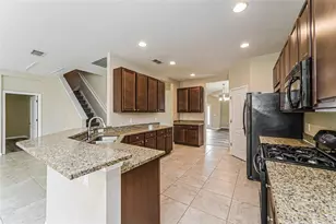 12552 Hammock Pointe Cir, Clermont, FL 34711 - Photo 10