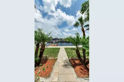 4946 Blue Heron Drive, New Port Richey, FL 34652 - Photo 2