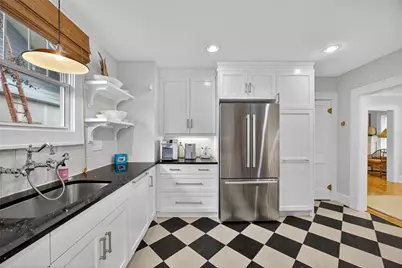 221 13th Avenue NE, Saint Petersburg, FL 33701 - Photo 16