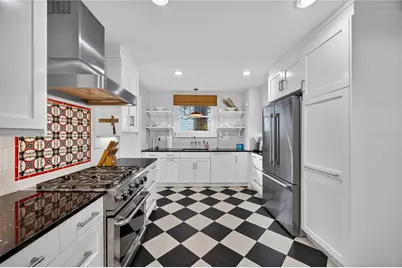 221 13th Avenue NE, Saint Petersburg, FL 33701 - Photo 14