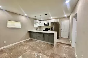 8906 N Albany Ave, Tampa, FL 33604 - Photo 10