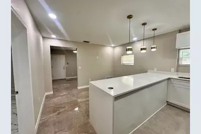 8906 N Albany Avenue, Tampa, FL 33604 - Photo 12