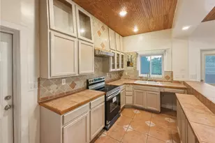 211 E 131st Ave, Tampa, FL 33612 - Photo 18