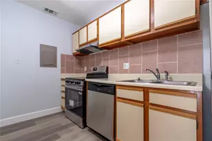 1400 Gandy Blvd N, Saint Petersburg, FL 33702 - Photo 10