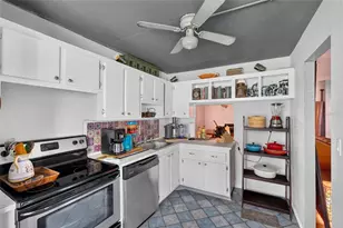 6960 20th Ave N, Saint Petersburg, FL 33710 - Photo 12