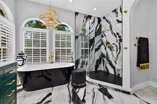 4660 Laurel Oak Ln NE, Saint Petersburg, FL 33703 - Photo 32