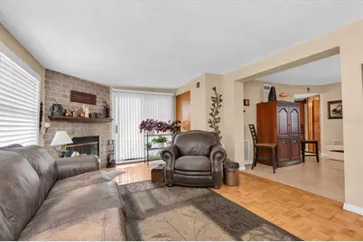 3227 48th Avenue N, Saint Petersburg, FL 33714 - Photo 4
