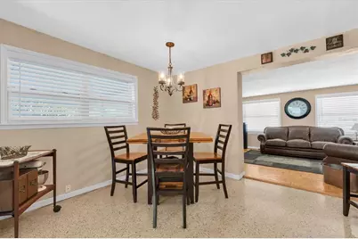 3227 48th Avenue N, Saint Petersburg, FL 33714 - Photo 8
