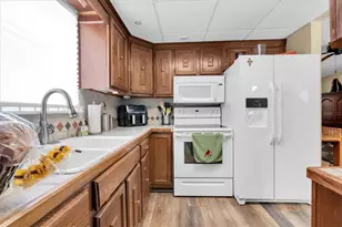 3227 48th Ave N, Saint Petersburg, FL 33714 - Photo 12