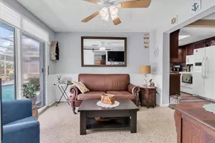 3227 48th Ave N, Saint Petersburg, FL 33714 - Photo 24
