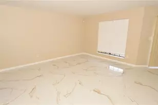 8764 Mallard Reserve Dr, Tampa, FL 33614 - Photo 20