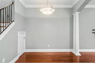 2419 Victoria Gardens Lane, Tampa, FL 33609 - Photo 10
