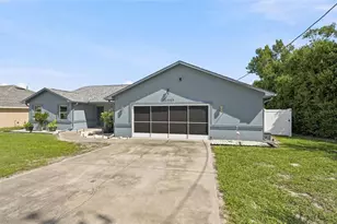 13323 Steves Ct, Spring Hill, FL 34609 - Photo 4