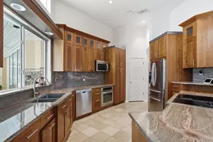 18621 Avenue Capri, Lutz, FL 33558 - Photo 18