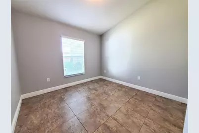 10737 Standing Stone Drive, Wimauma, FL 33598 - Photo 12