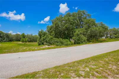 10446 Scenic Lake Drive, Weeki Wachee, FL 34613 - Photo 32