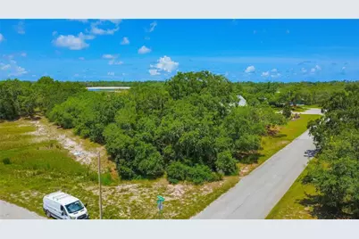 10446 Scenic Lake Drive, Weeki Wachee, FL 34613 - Photo 16